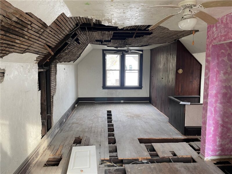 419 Robinson St — photo 8