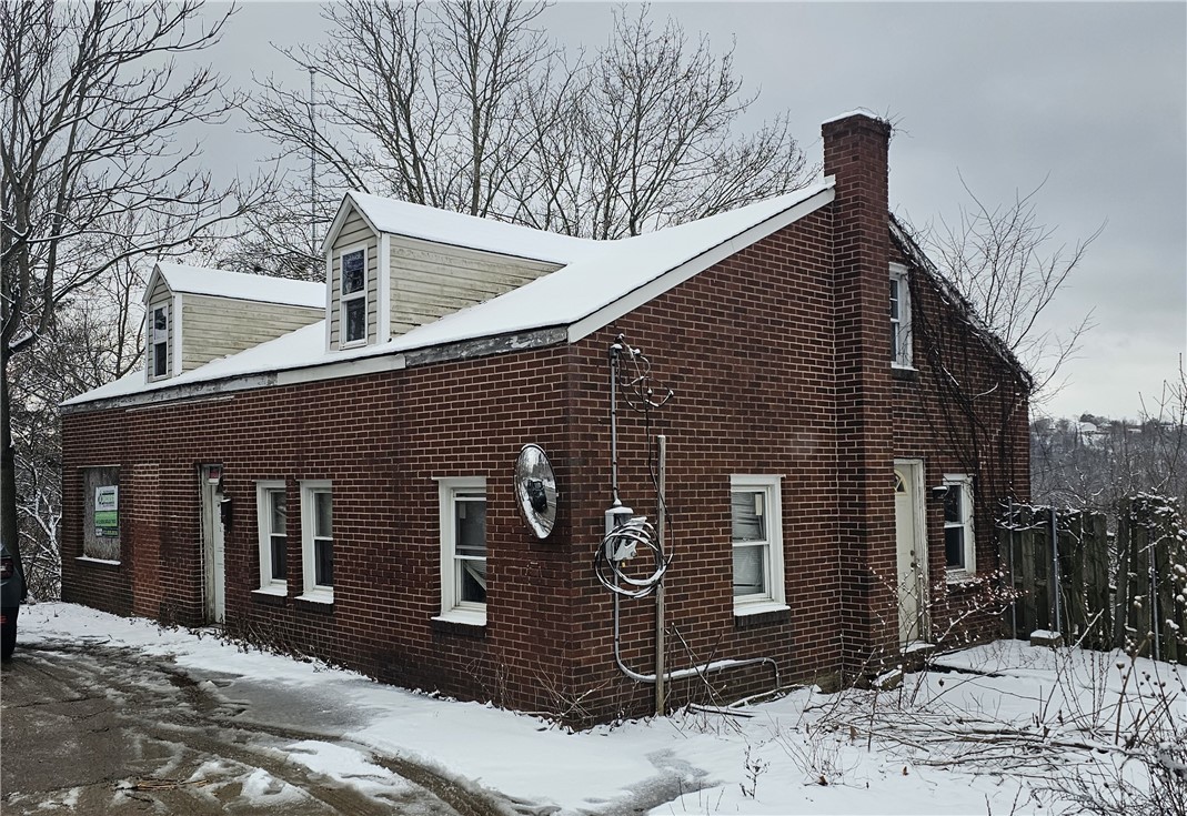 2851 Mount Troy Rd — photo 1