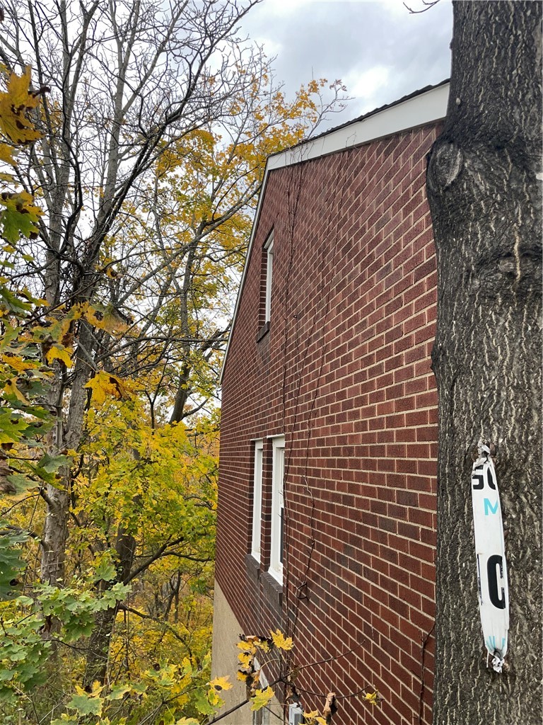 2851 Mount Troy Rd — photo 2