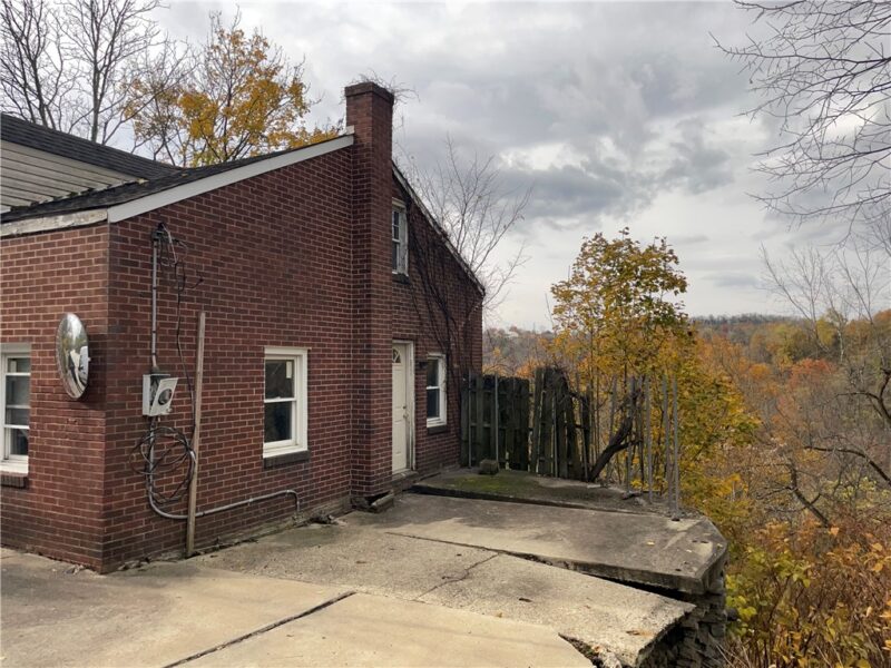 2851 Mount Troy Rd — photo 3
