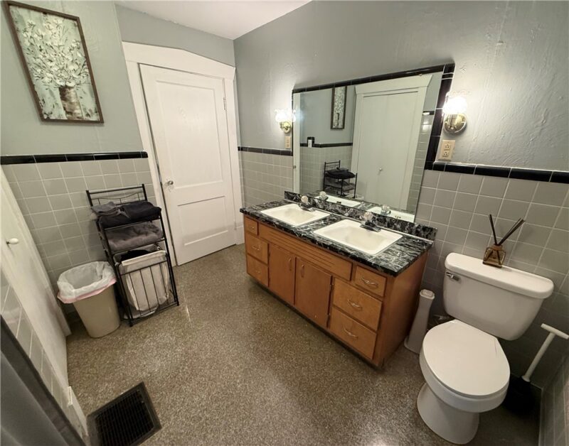 416 Country Club Dr — photo 6