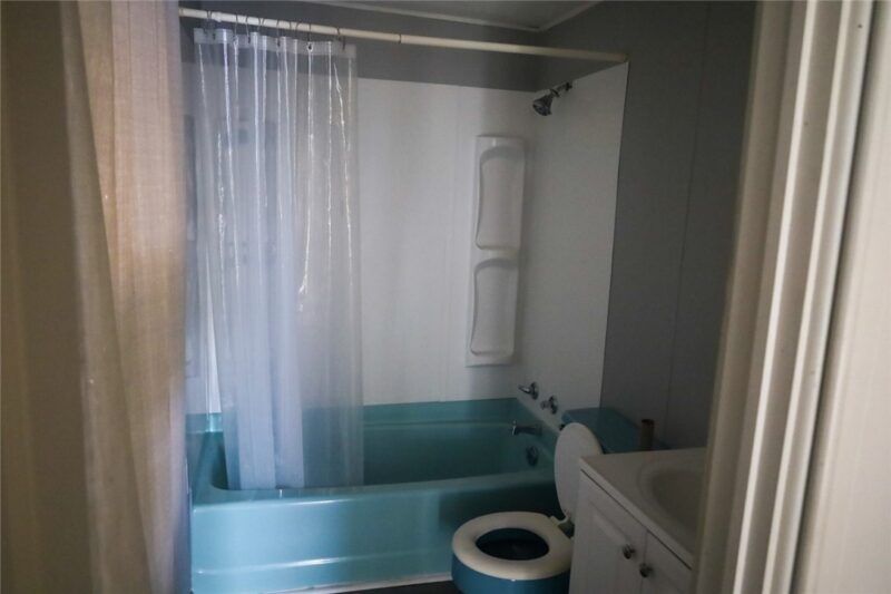 635 Large Ave — photo 7