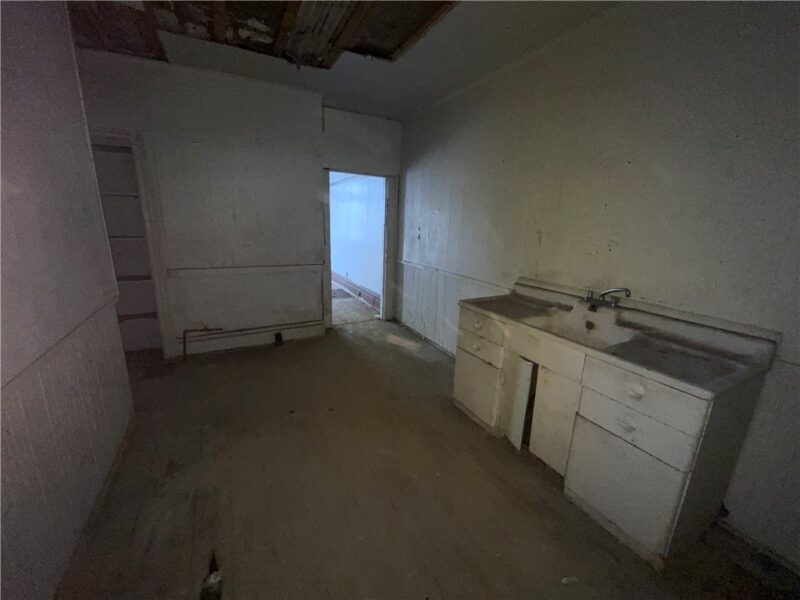 823 Grant St — photo 6
