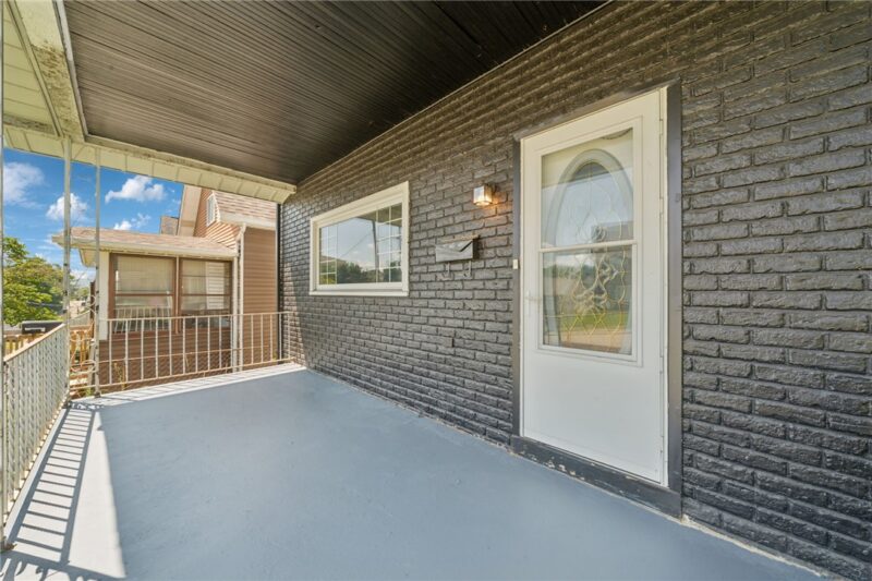 1625 Taylor Ave — photo 2