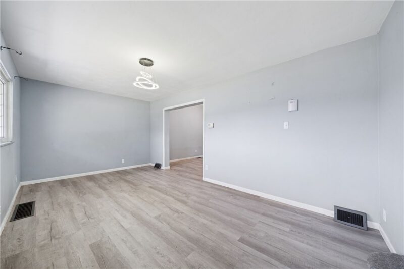 1625 Taylor Ave — photo 3