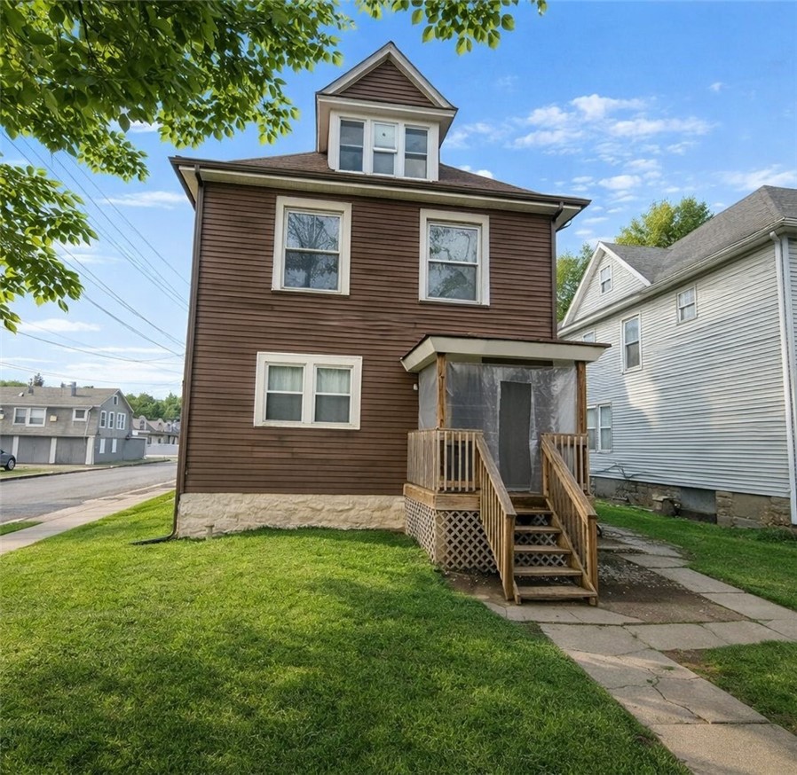 328 W Cunningham St — photo 1