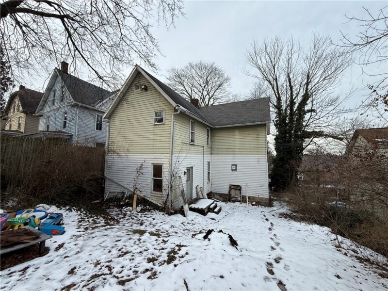 107 Sumner Ave — photo 4