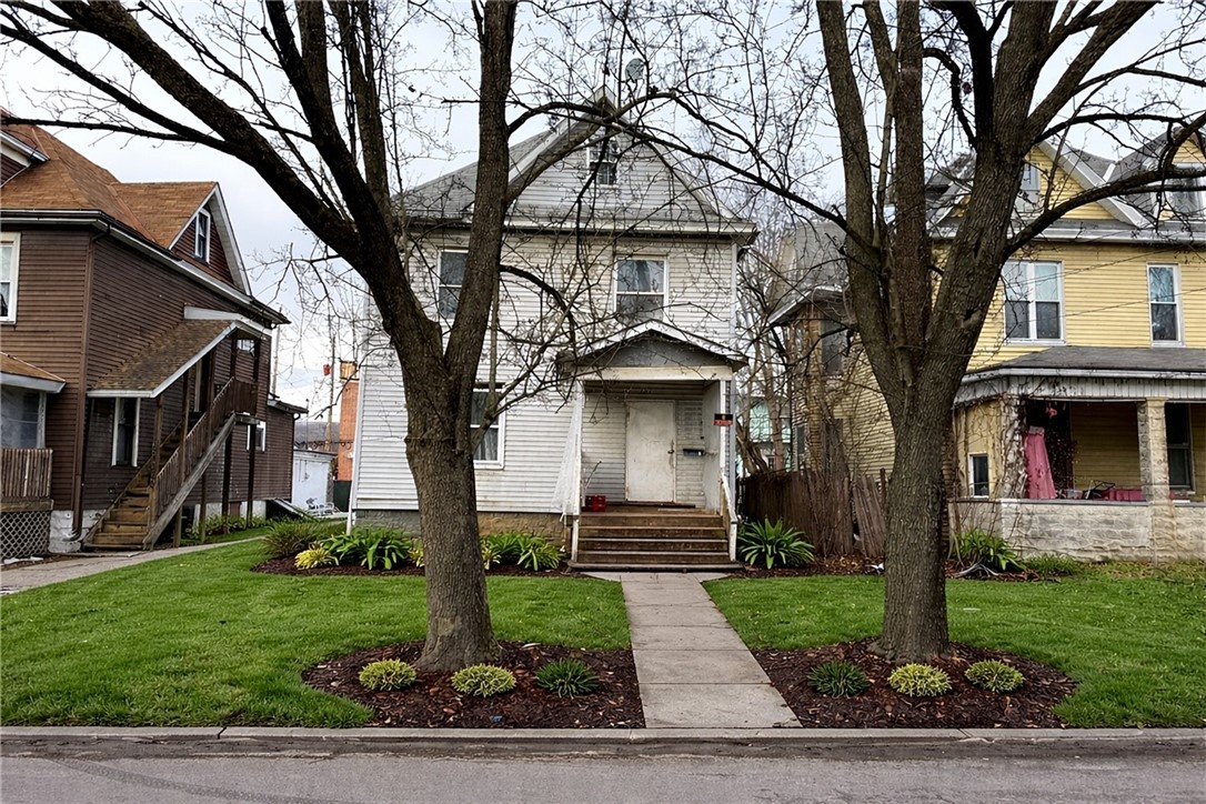 326 W Cunningham St — photo 1