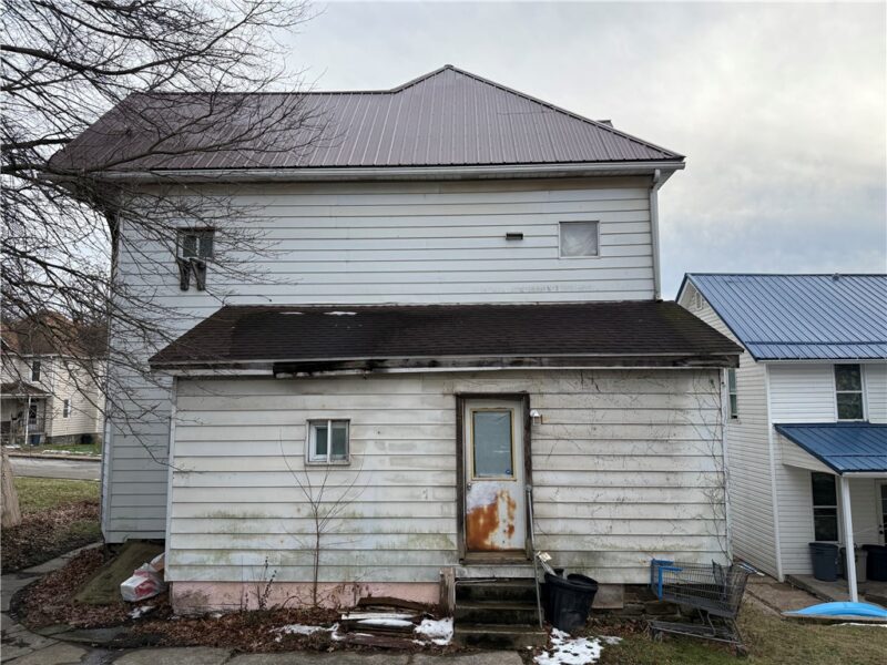 122 W Quarry St — photo 4