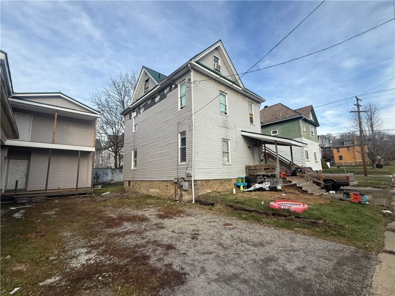 410 E Locust St — photo 4