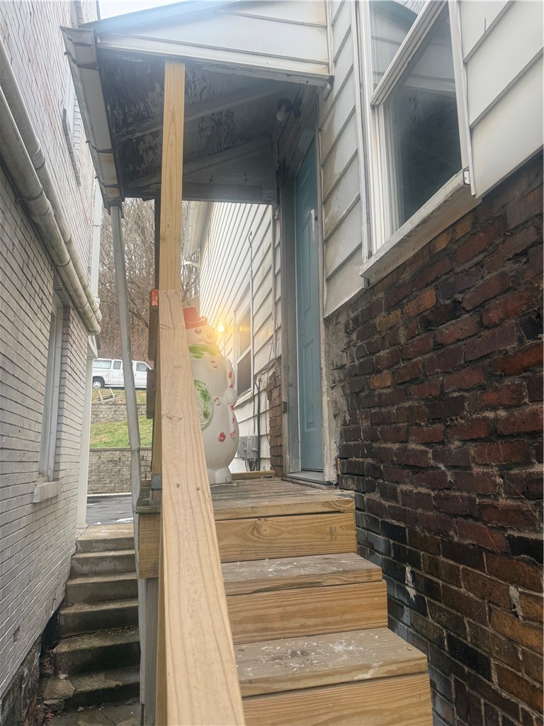 623 Bessemer Ave — photo 3