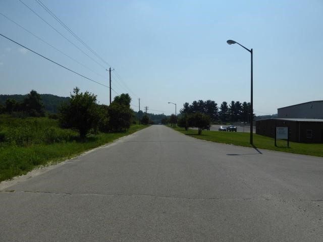 15 Industrial Park Road — photo 4
