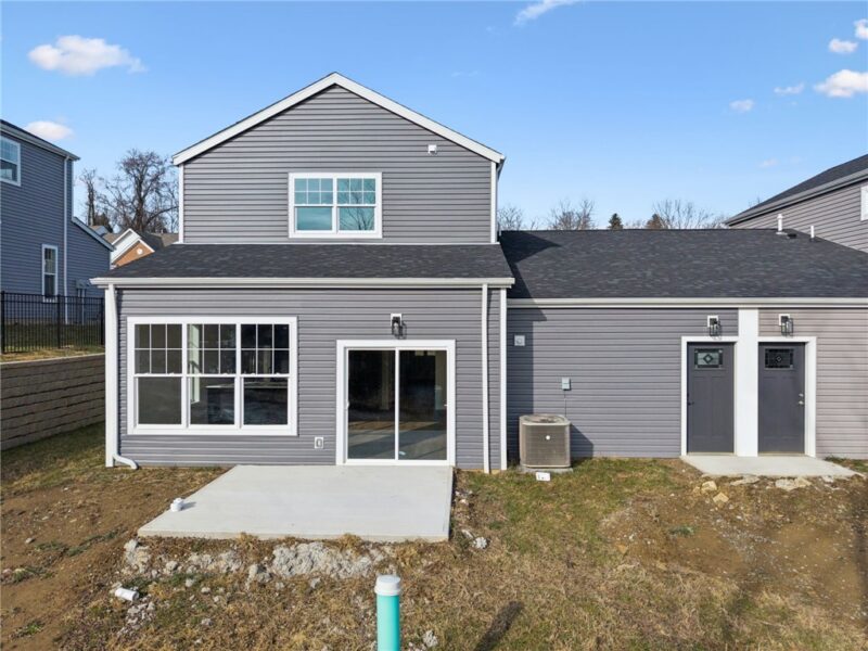 2215 Lebanon Dr — photo 2