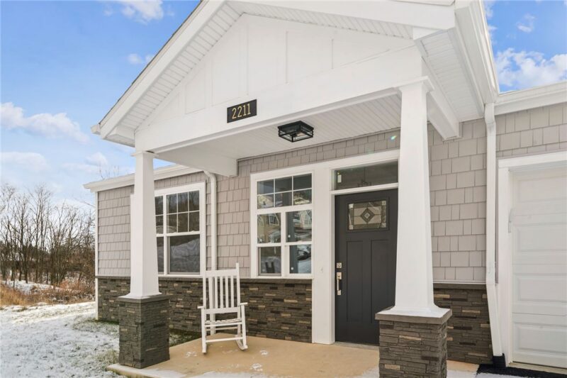 2211 Lebanon Dr — photo 2