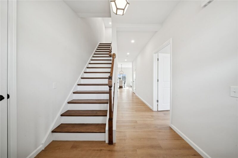2219 Lebanon Dr — photo 3