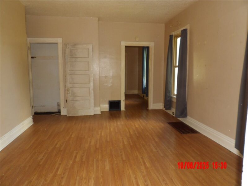 425 Grove St — photo 5