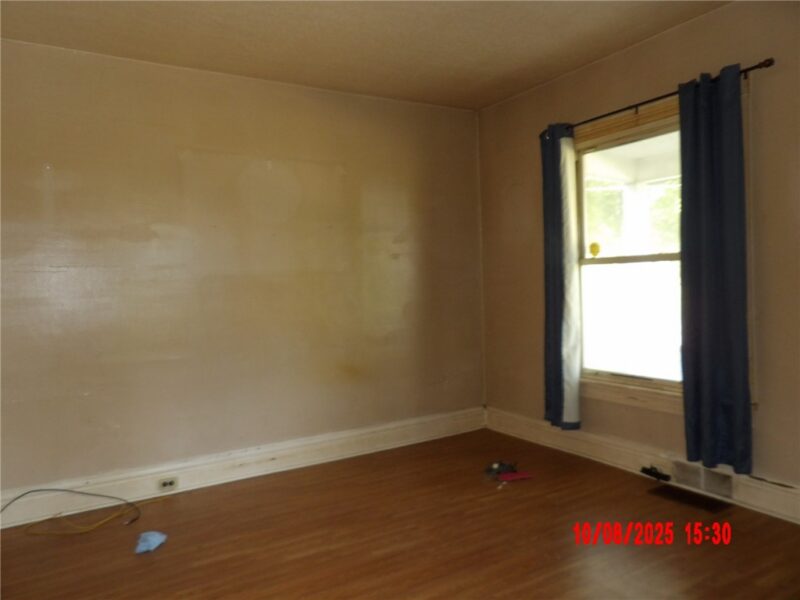 425 Grove St — photo 6