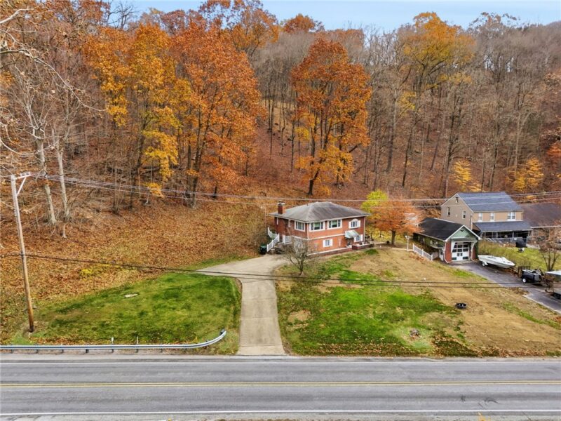 1076 Saxonburg Blvd — photo 3