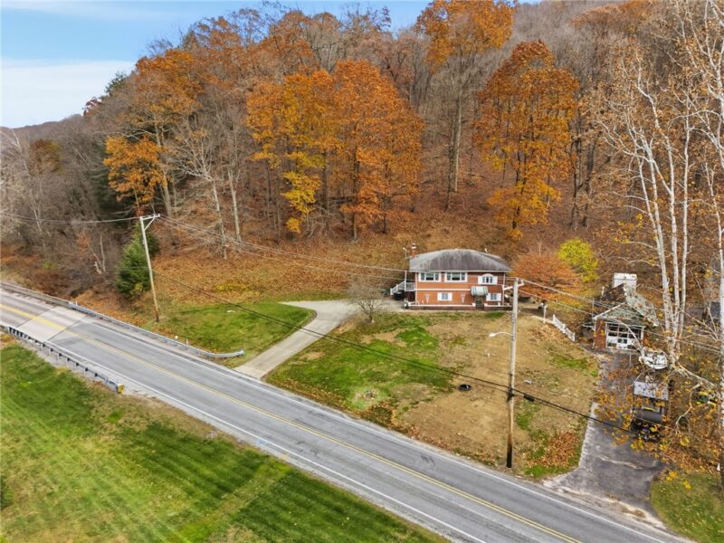 1076 Saxonburg Blvd — photo 4
