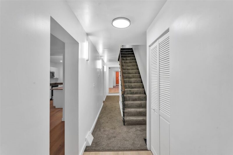 2332 California Ave — photo 7