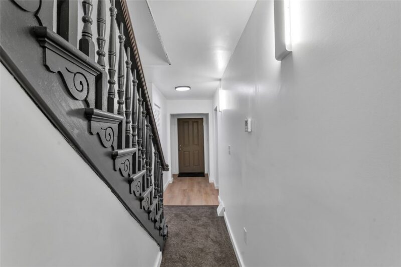 2332 California Ave — photo 8