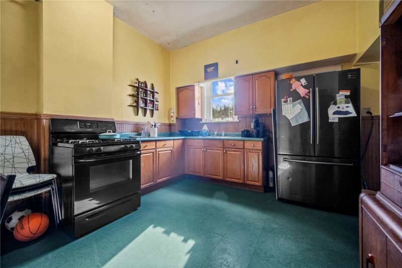 306 E Maiden St — photo 4