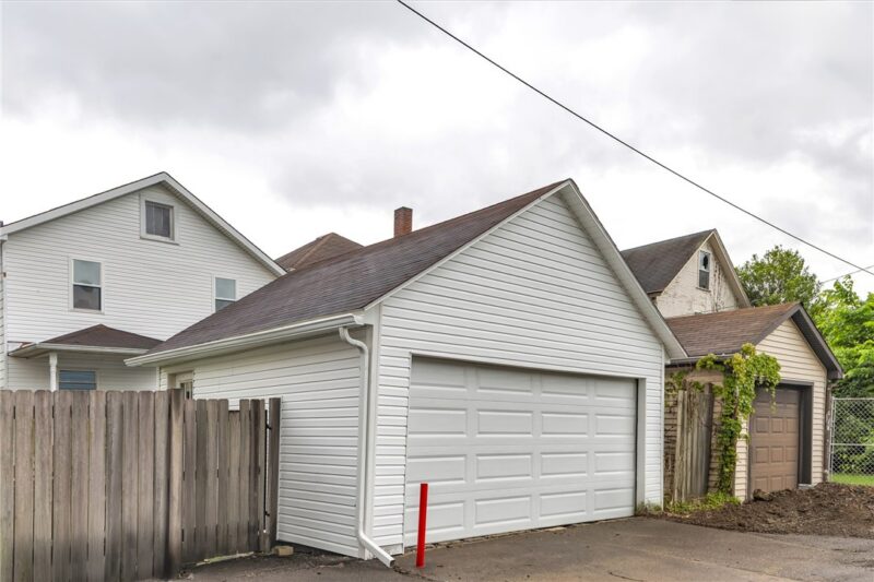 623 E 3rd Ave — photo 3