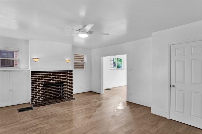 623 E 3rd Ave — photo 8