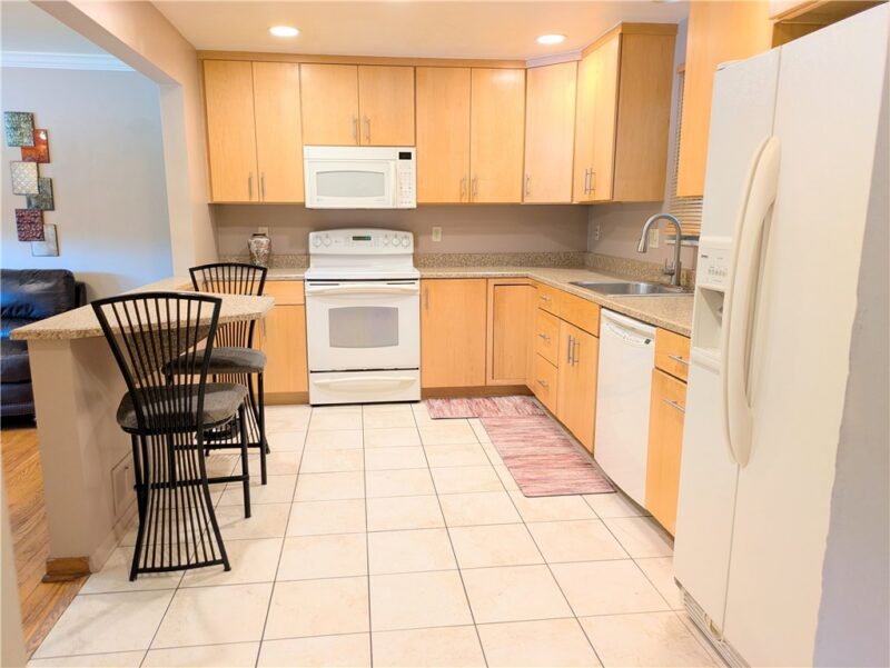 1625 Beltram — photo 3