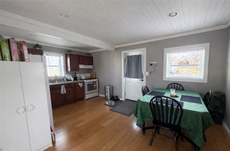 530 Branchton Rd — photo 3