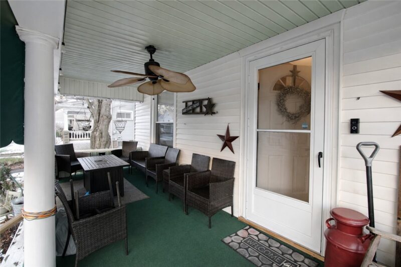 134 Columbia Ave — photo 3