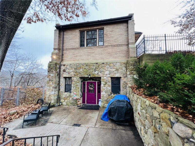 304 Rhodes Place — photo 5