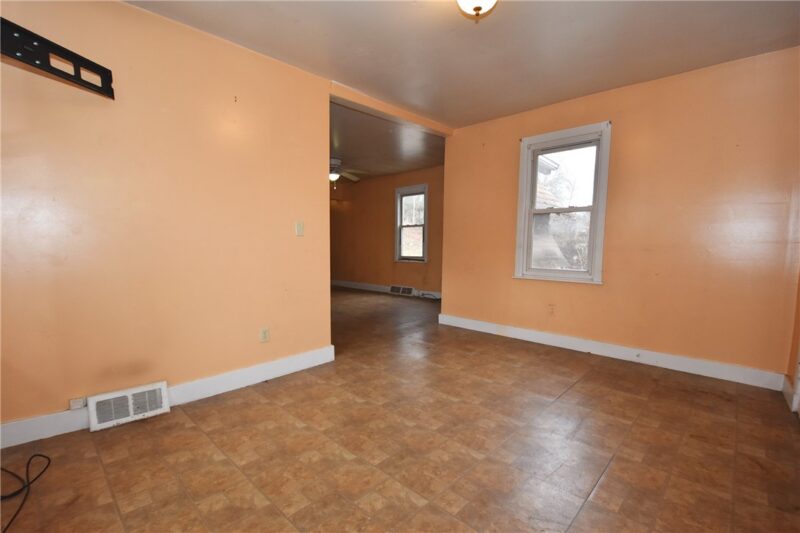 469 McCormick Rd — photo 5