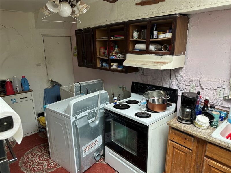 866 Florence St — photo 5