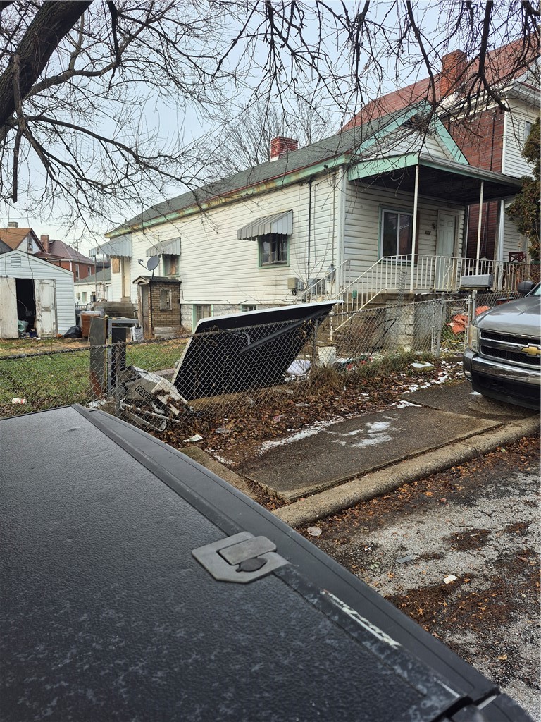 822 Lamont St — photo 1