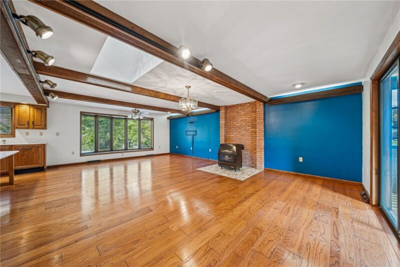 12219 Roth Drive — photo 2