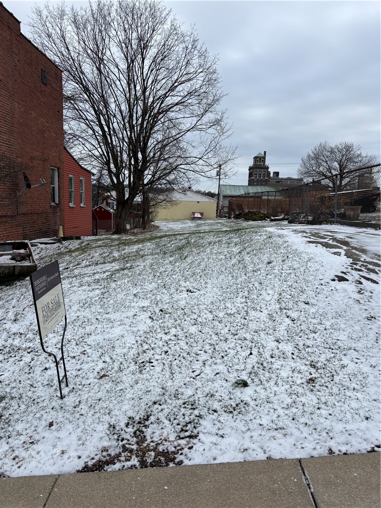 54 E Walnut Street — photo 1