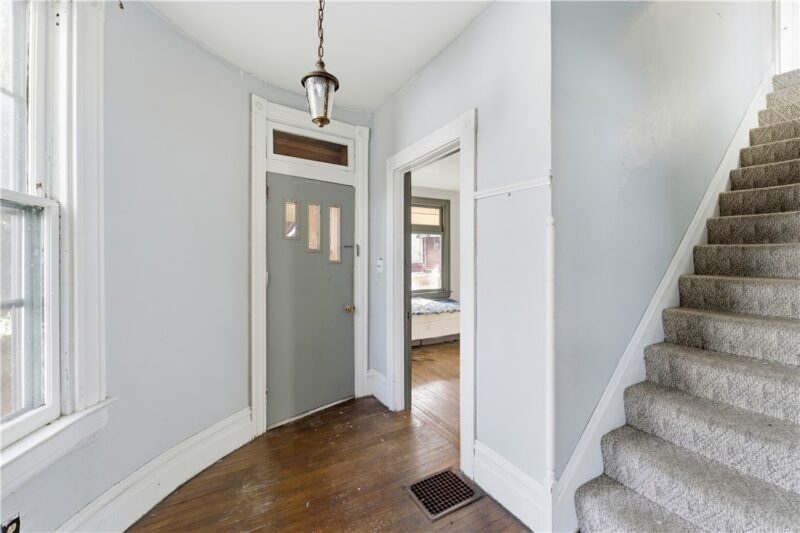 420 Carson Street — photo 3
