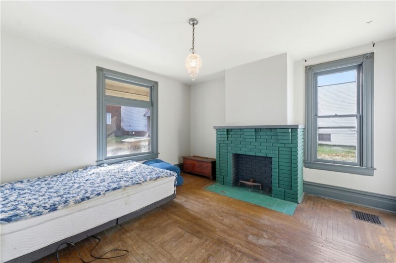 420 Carson Street — photo 4