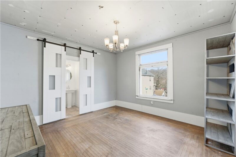 420 Carson Street — photo 6