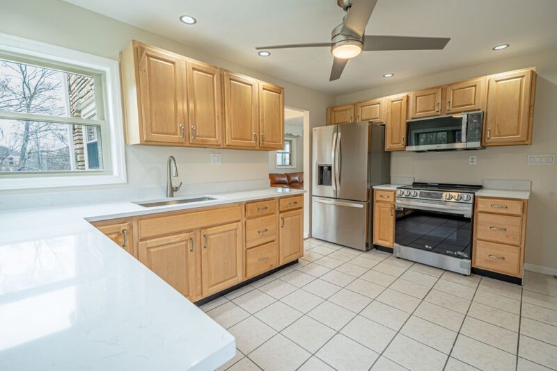 1435 Morrow Rd — photo 2
