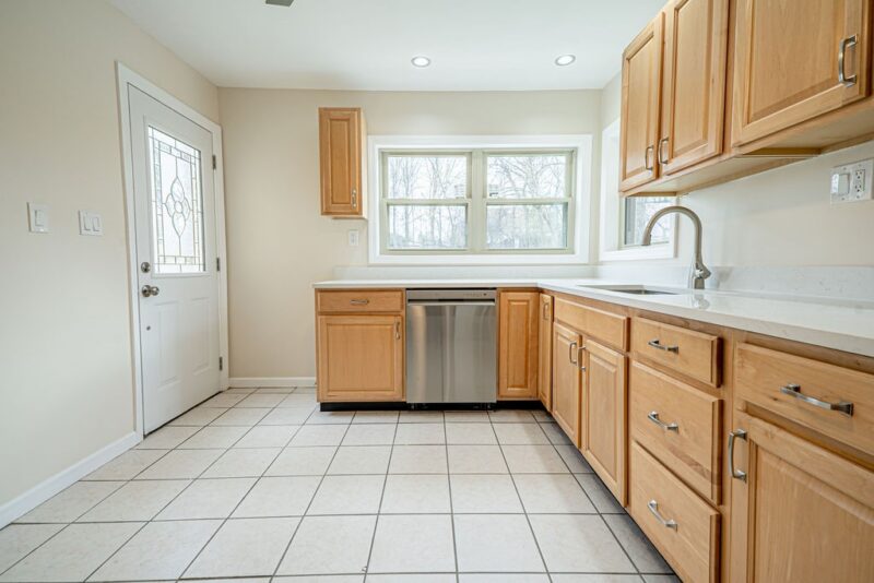 1435 Morrow Rd — photo 3