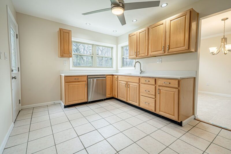 1435 Morrow Rd — photo 4
