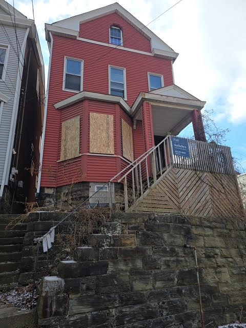 2114 Perrysville Ave — photo 1
