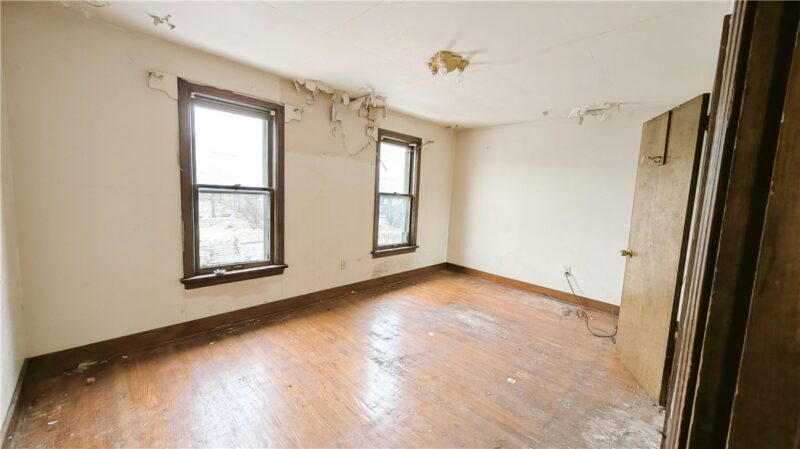 2708 Garbett St — photo 2