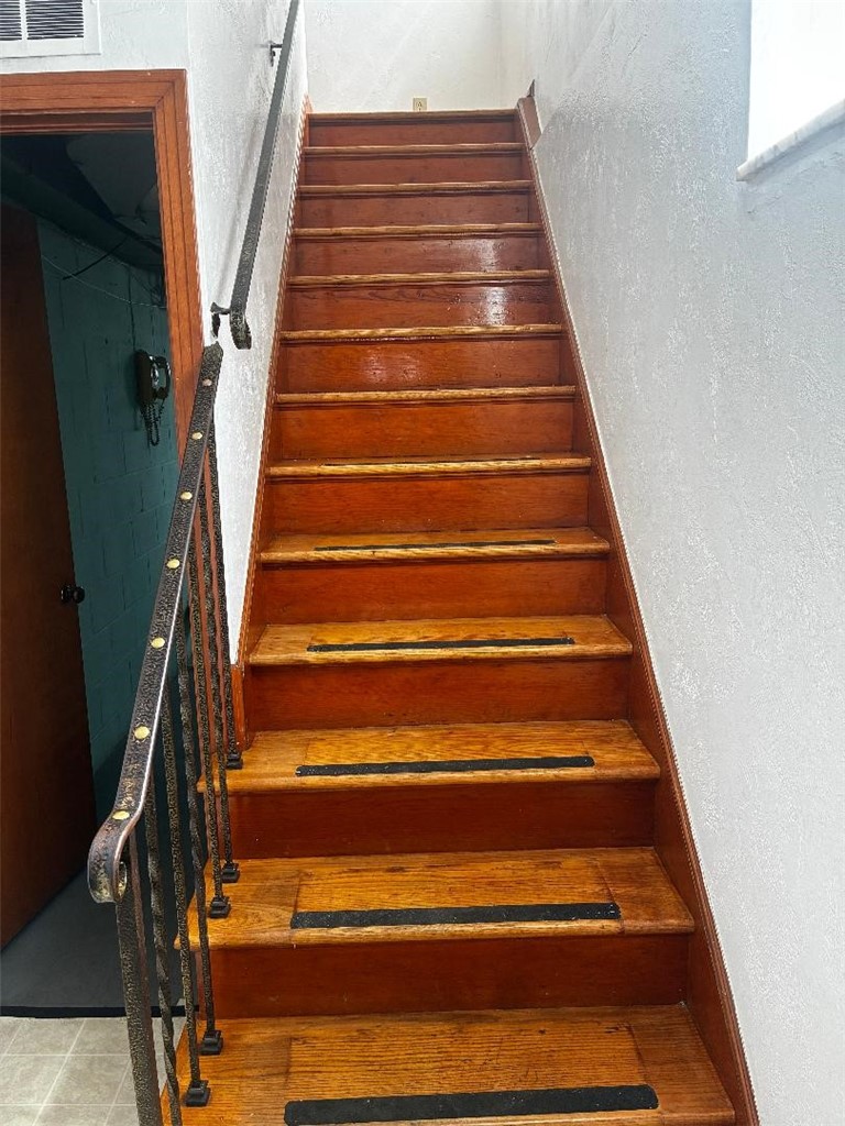 1238 Love Street — photo 5