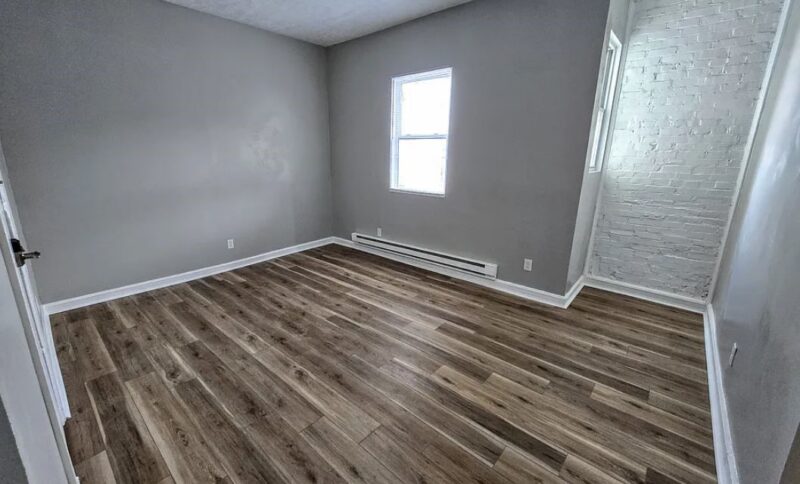 526 E 8th Ave — photo 3