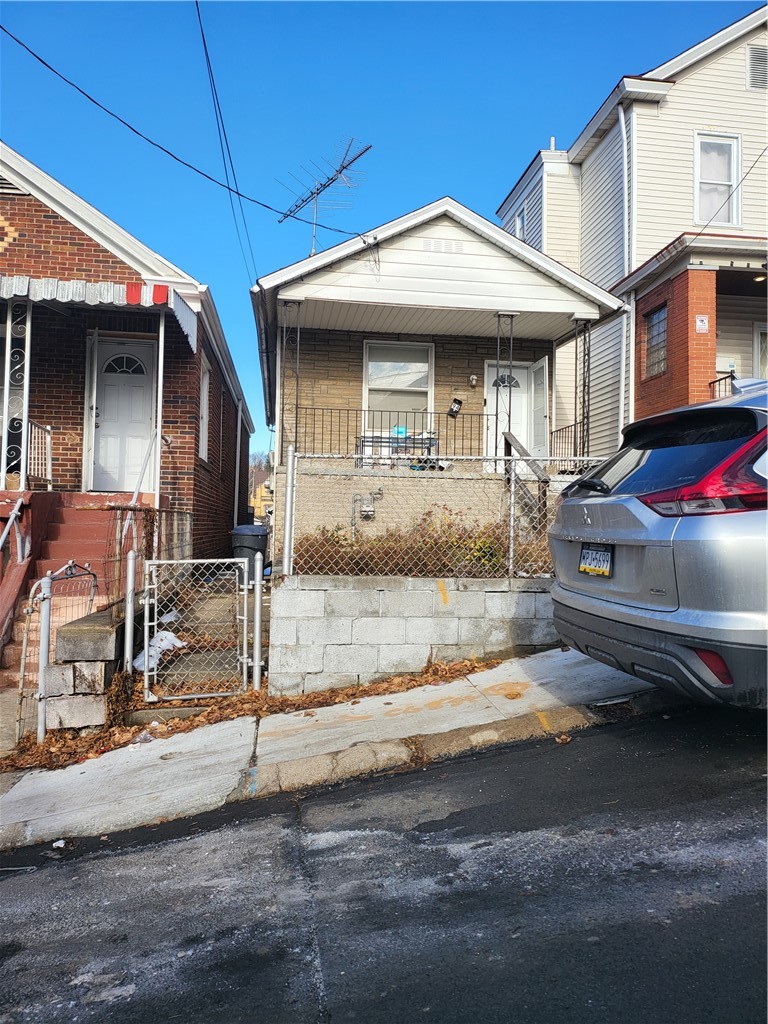 1200 Holmes St — photo 6