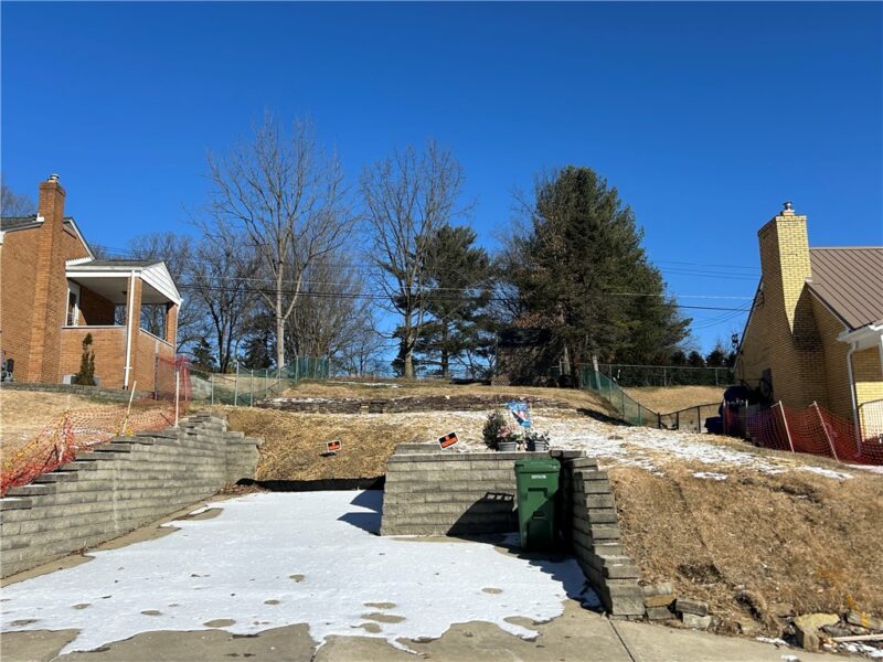 845 Corbett Dr — photo 2