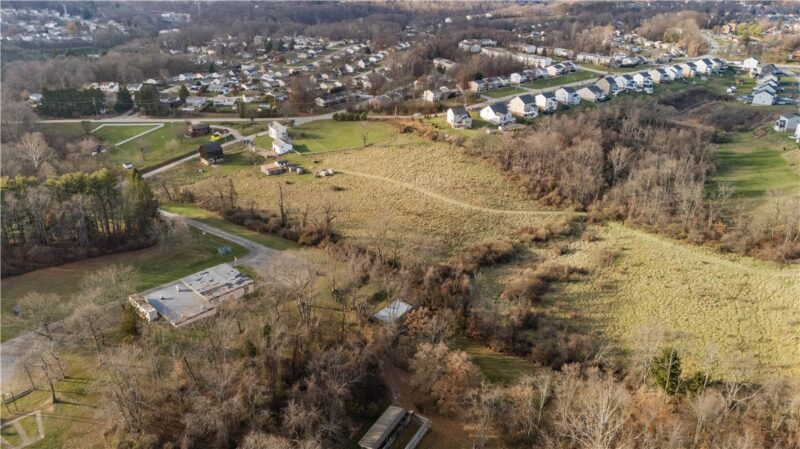 3201 Ridge Rd — photo 2